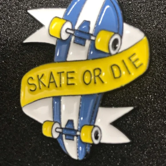 SKATE OR DIE SKATEBOARD FLAIR PIN NEW - Picture 3 of 3